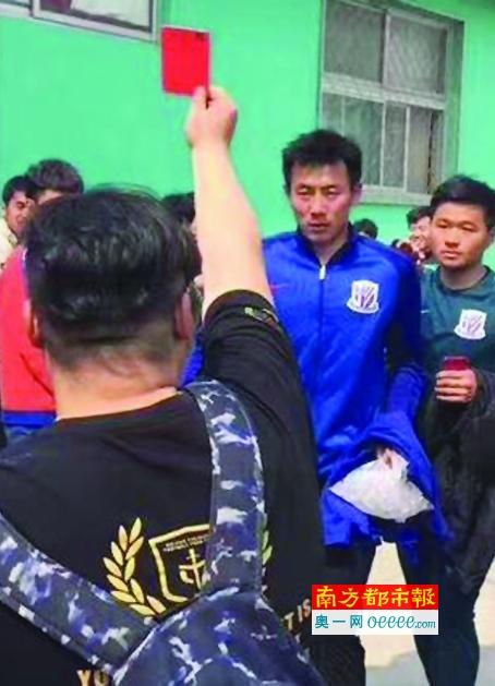 阿尔·帕西诺加盟HBO的乔·帕特诺列传片子，将饰美式足球汗青上最功劳卓著的锻练之一乔·帕特诺，他执教宾夕法尼亚州立年夜学46年，而该片聚焦帕特诺的职业生活生计晚期，“2011年，他被卷进助手杰里·桑德斯基猥亵男童的性丑闻，帕特诺的传奇执教履历蒙受挑战，得站在受害者角度面临轨制方面的各类题目。”实际中帕特诺被以为有偏护助教，他和黉舍校长是以丢失落工作，生活生计中的一些声誉也被褫夺。这部列传片将由《雨人》导演巴瑞·莱文森执导，这也是他和帕西诺的又一次合作，之前两人曾合作《菲尔·斯派特》和《灭亡大夫》，这两部也都是HBO投拍的电视片子。